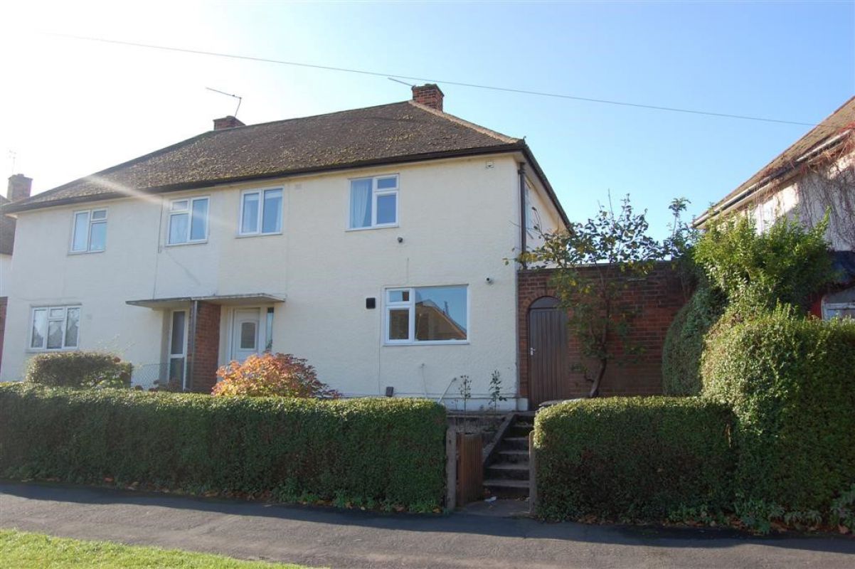 14 Rupert Brooke Road Donkey Digs Student in