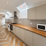 25 Ashleigh Drive - 4 en-suites & Golden Stable